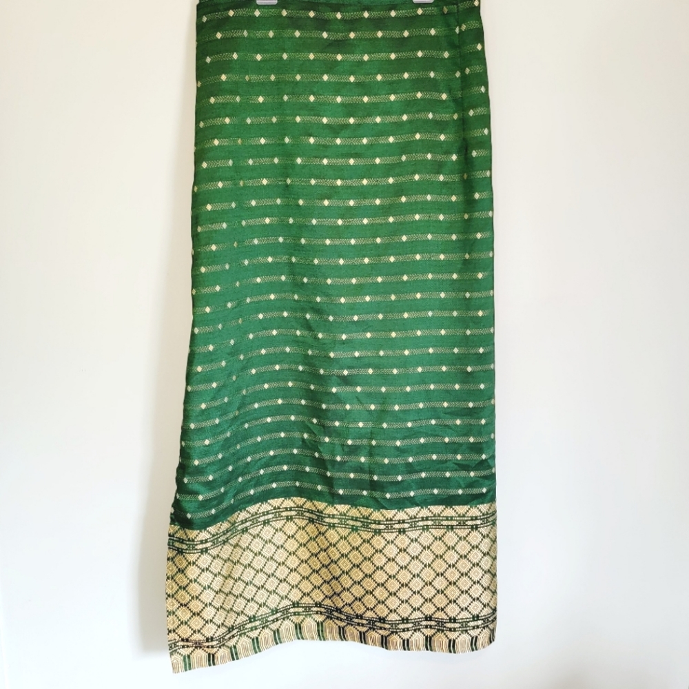 Rossukon Thai Silk Traditional Wrap Skirt
